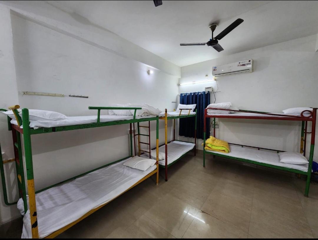 Bits Campus Apartman Váránaszi Kültér fotó
